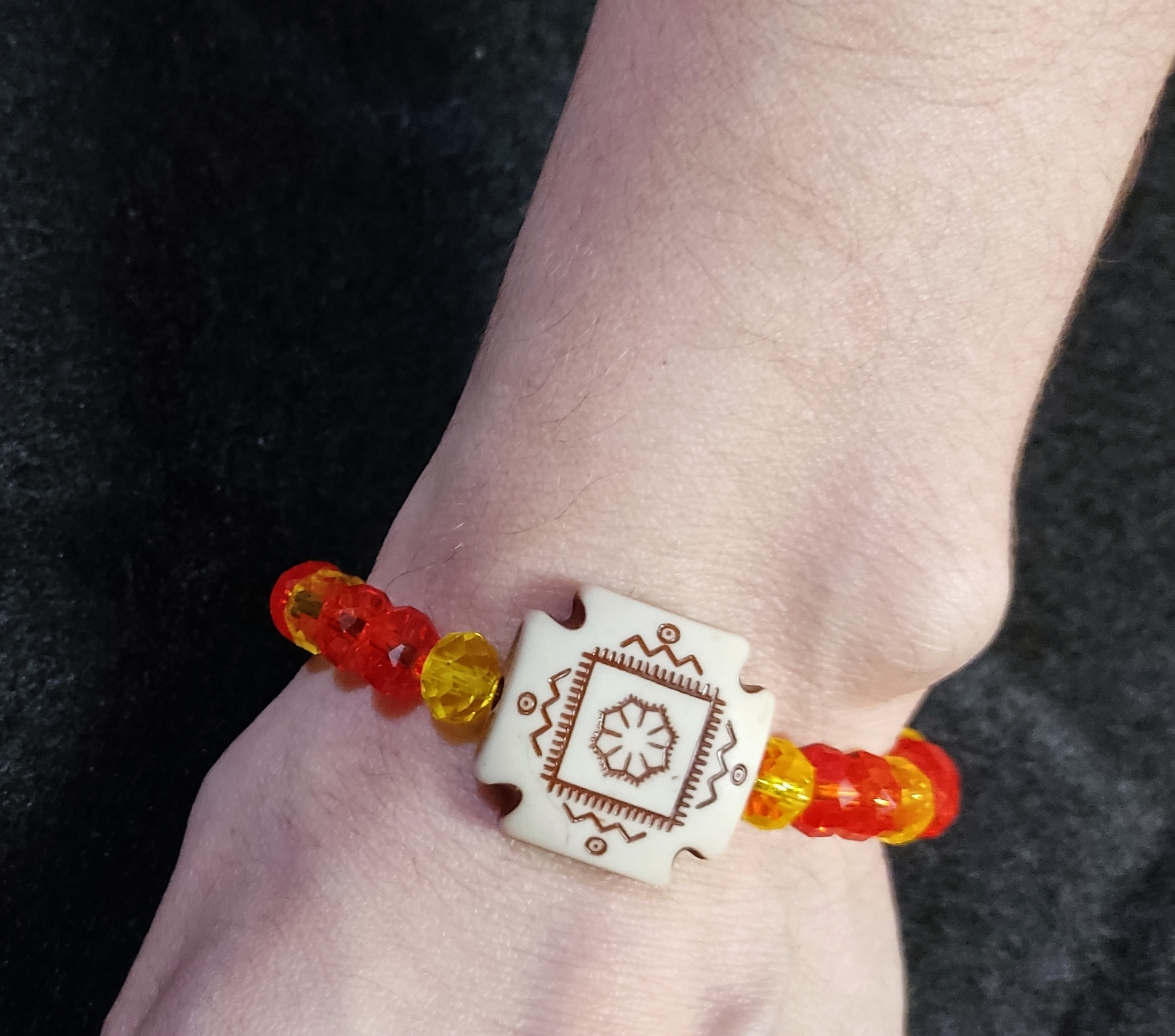 دستبند مهره ای زنانه05